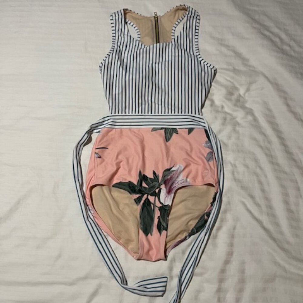 Albion one piece swimsuit (size medium)